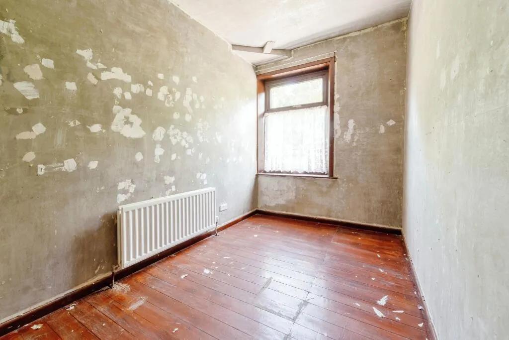 3 bed End of Terrace