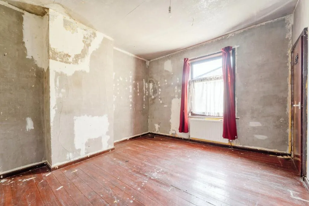 3 bed End of Terrace