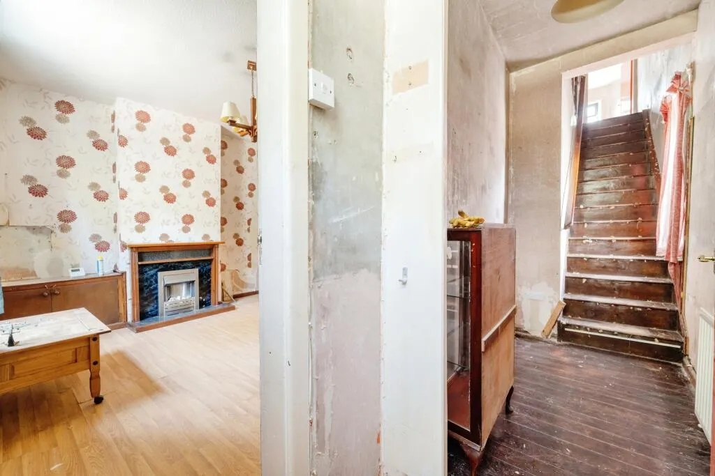 3 bed End of Terrace