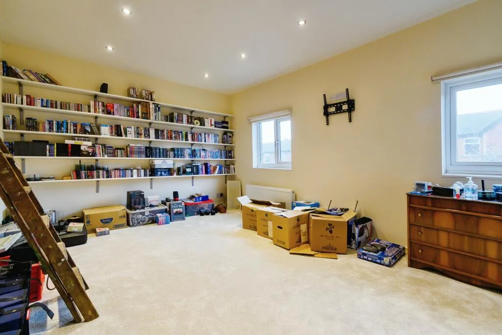 2 bed Terraced