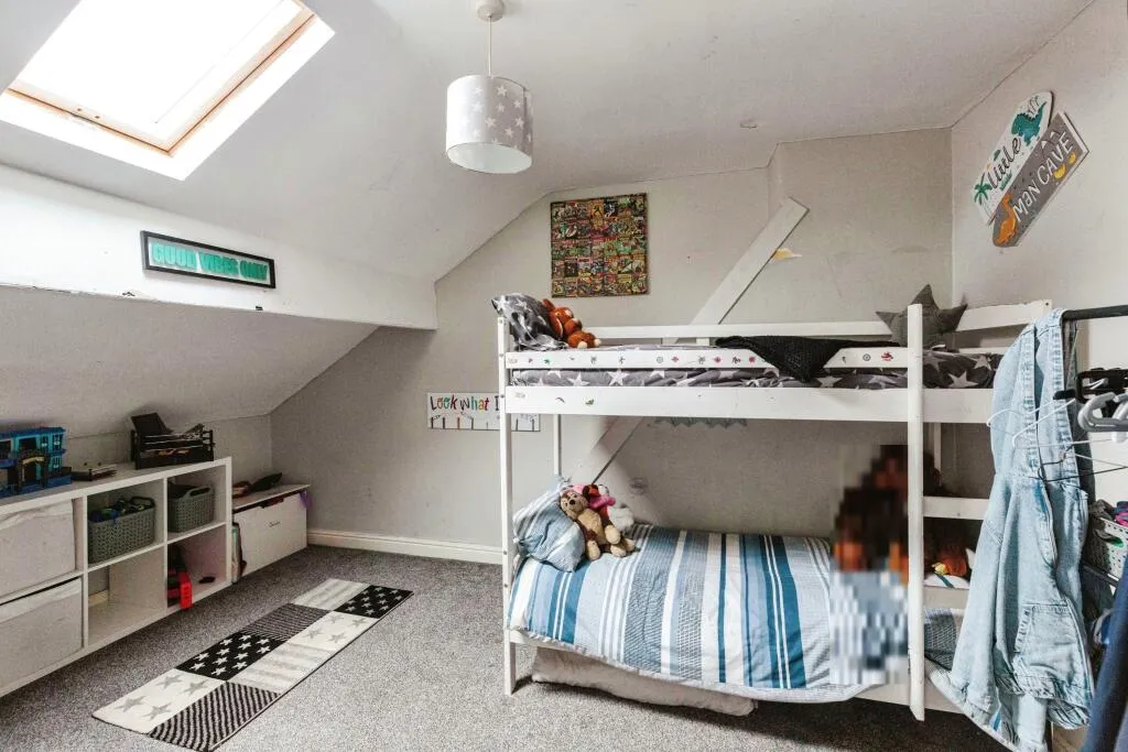 4 bed Terraced