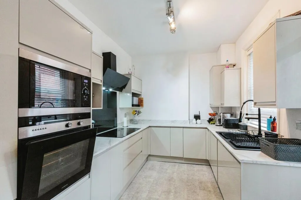4 bed Terraced