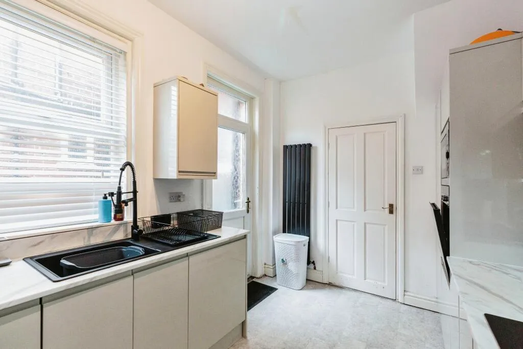 4 bed Terraced