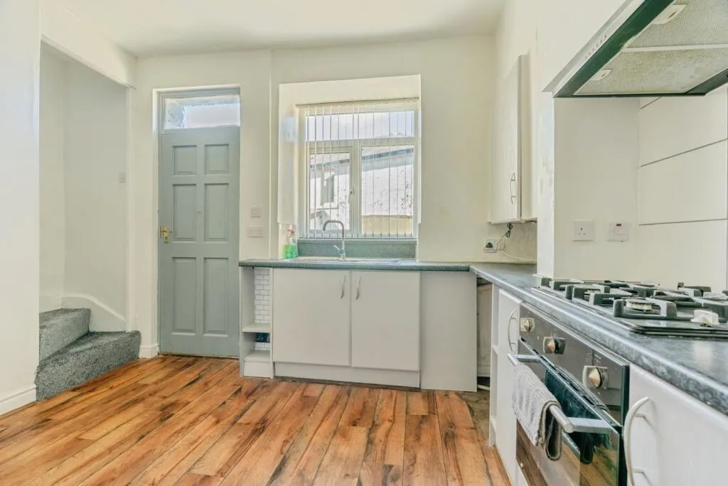 2 bed End of Terrace