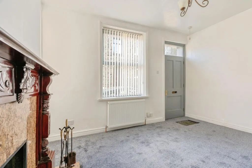 2 bed End of Terrace