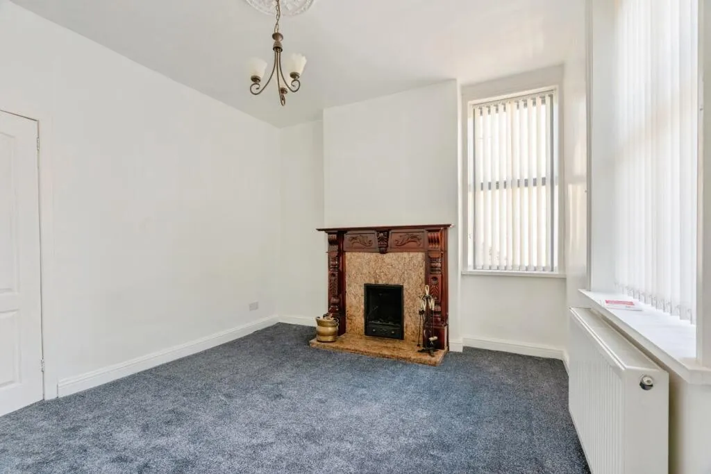 2 bed End of Terrace