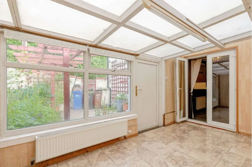 3 bed End of Terrace