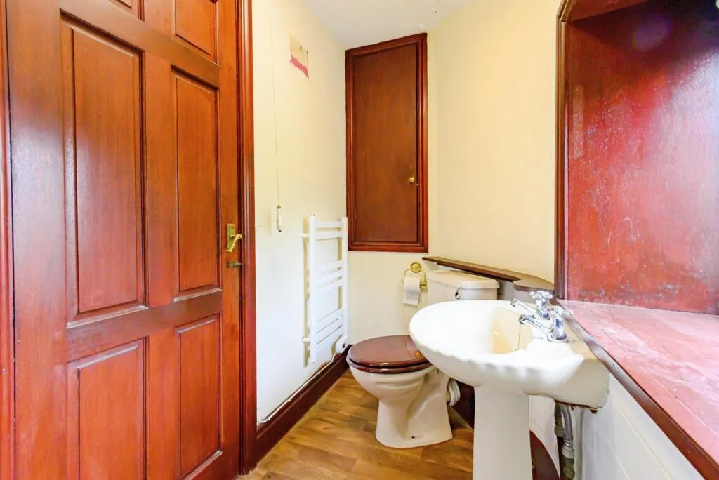 2 bed End of Terrace