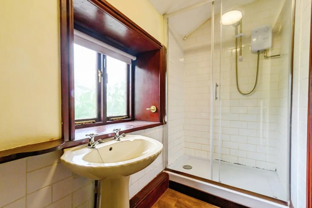 2 bed End of Terrace
