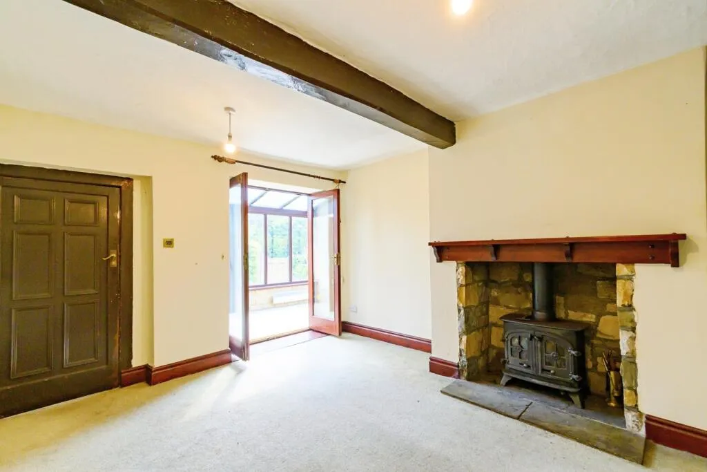 2 bed End of Terrace