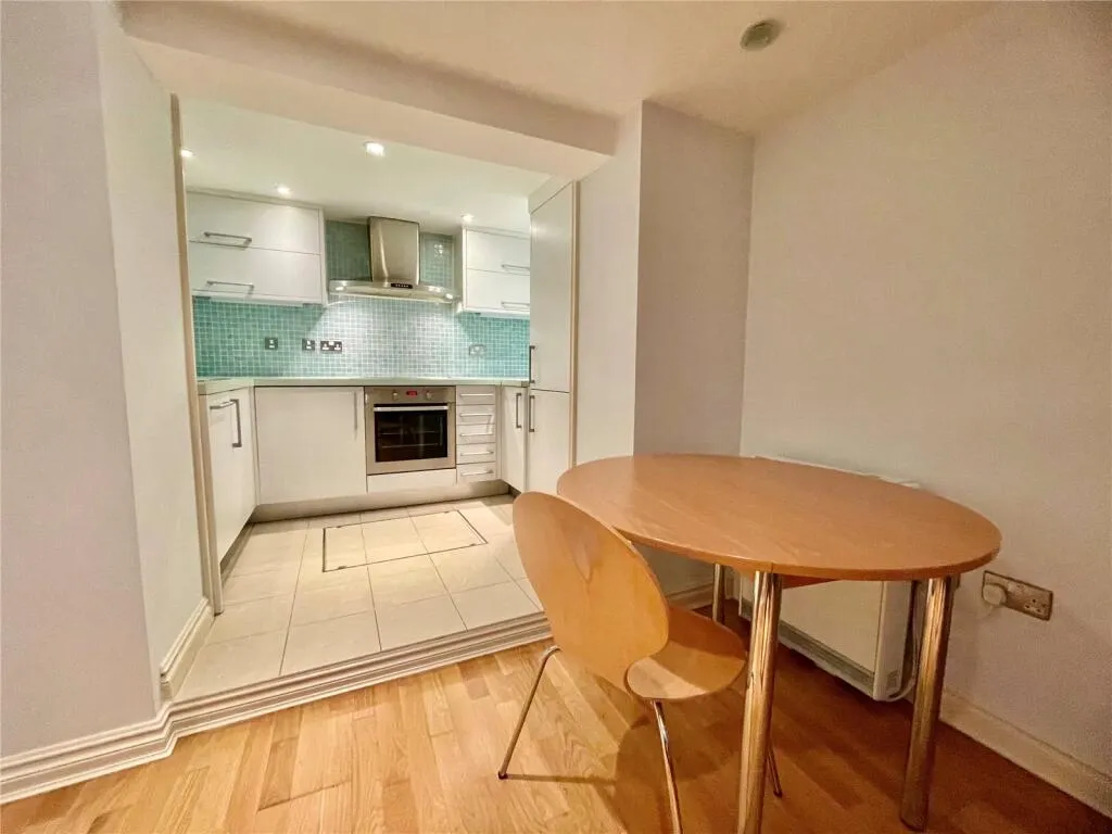 1 bed Apartment