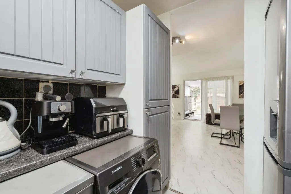 1 bed Semi-Detached