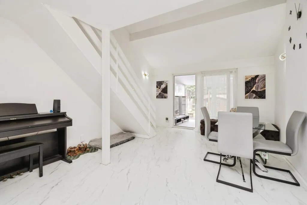 1 bed Semi-Detached