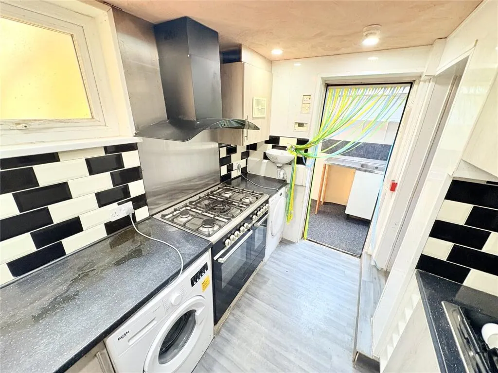 8 bed Guest House