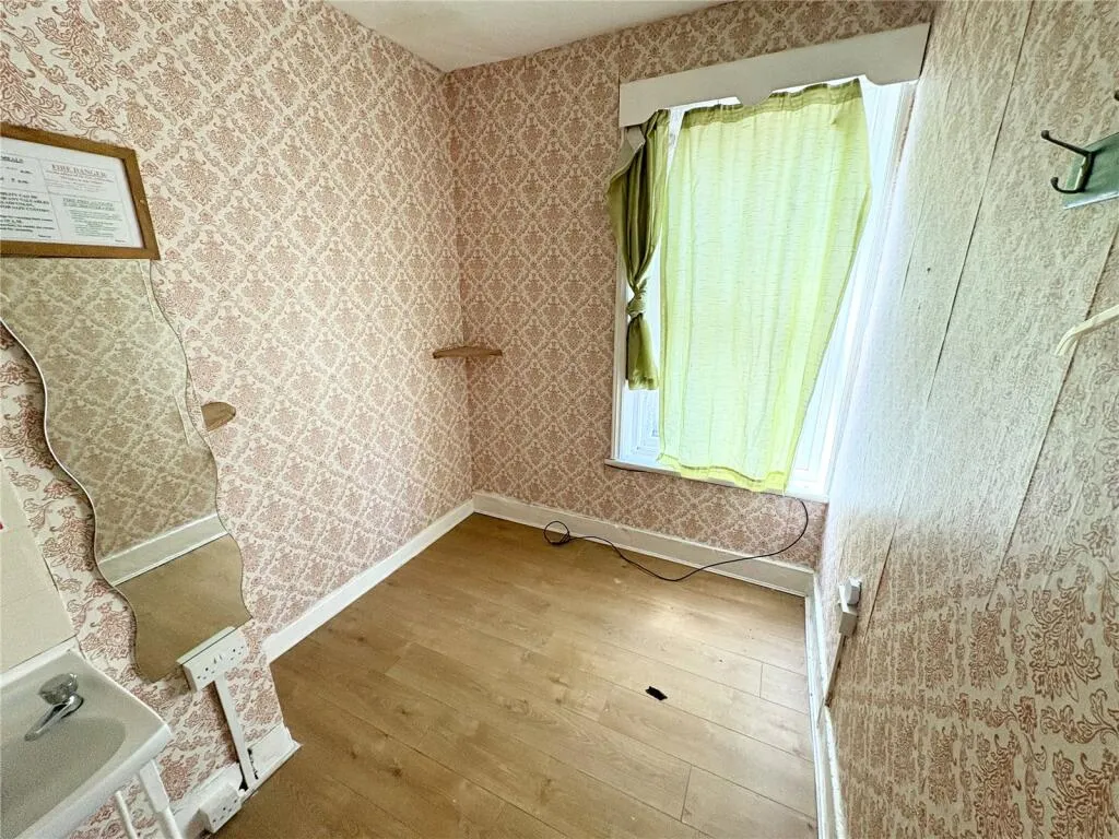 8 bed Guest House