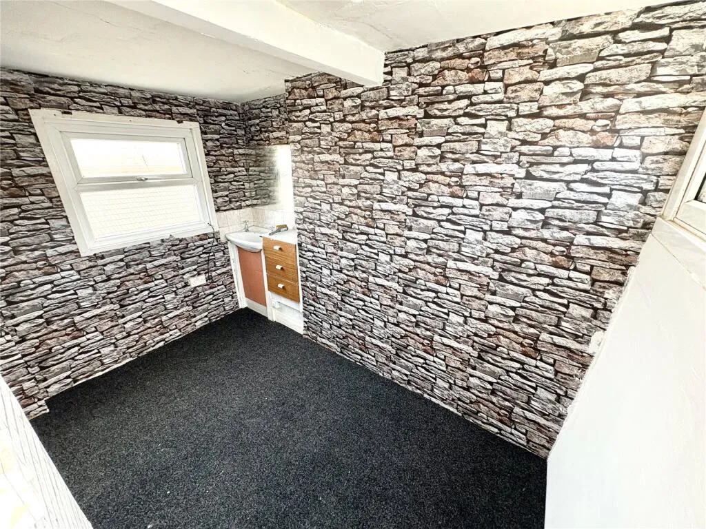 8 bed Guest House