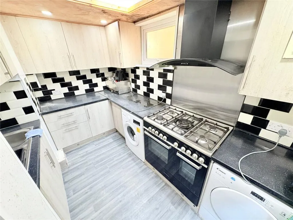 8 bed Guest House