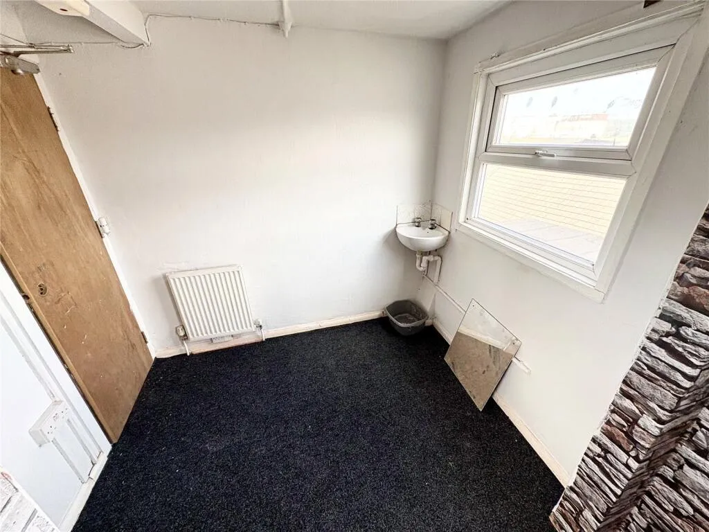 8 bed Guest House