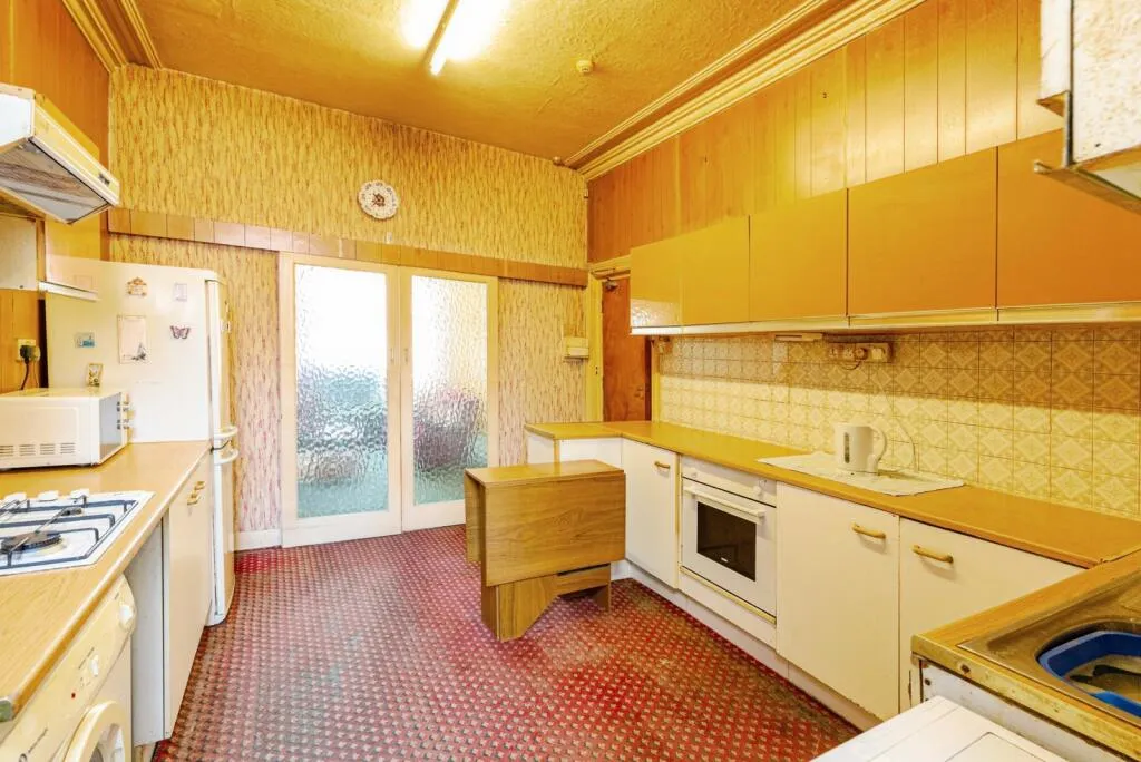 9 bed Apartment