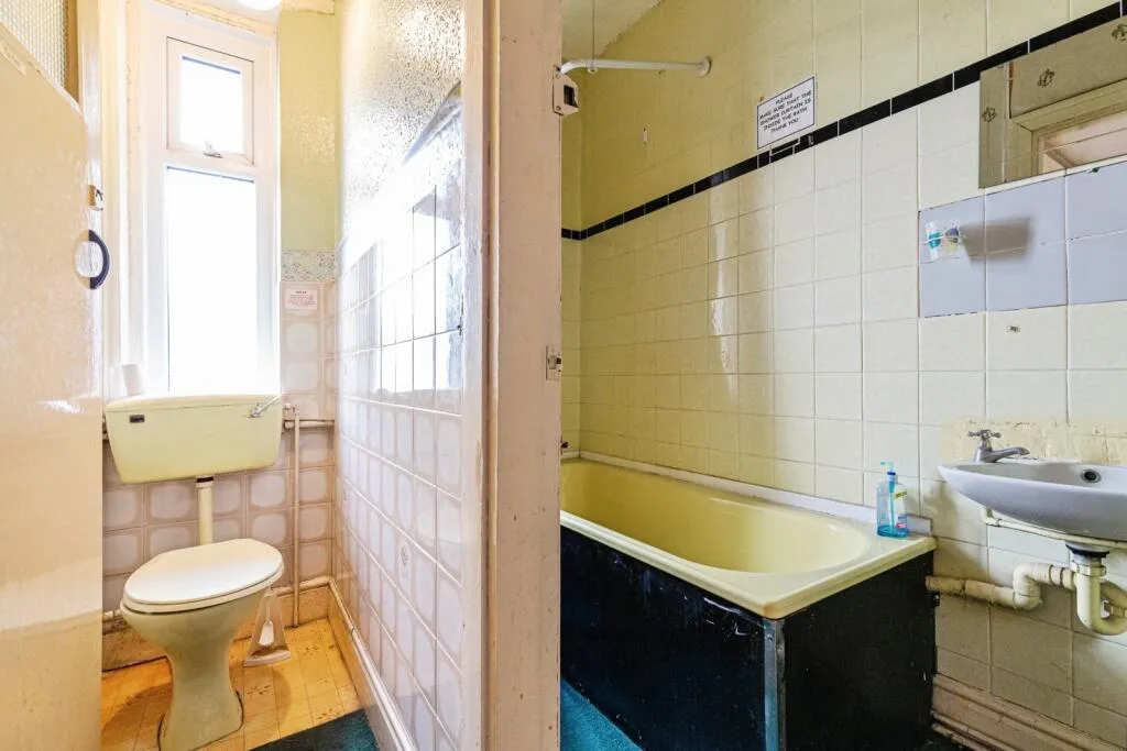 9 bed Apartment