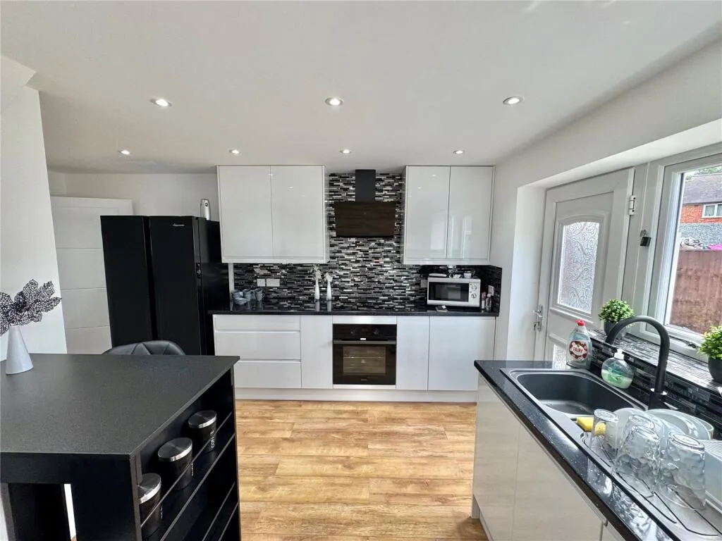 3 bed Terraced