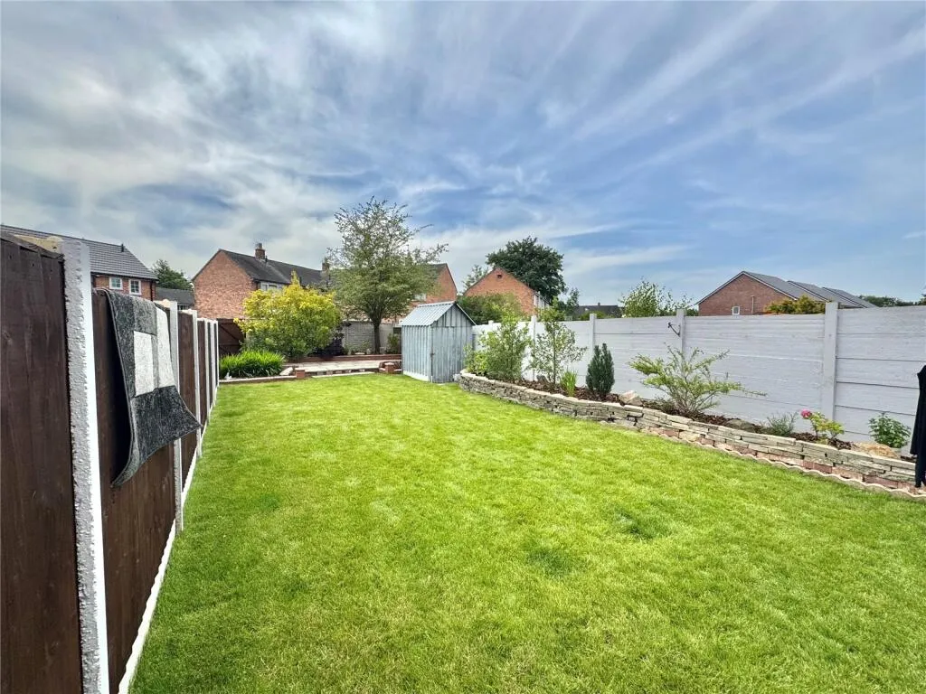 3 bed Terraced