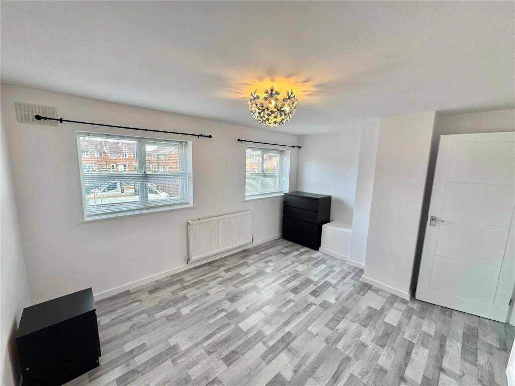 3 bed Terraced