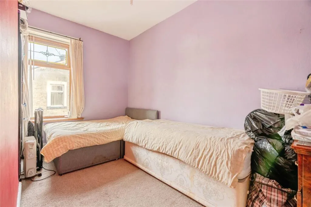8 bed Semi-Detached