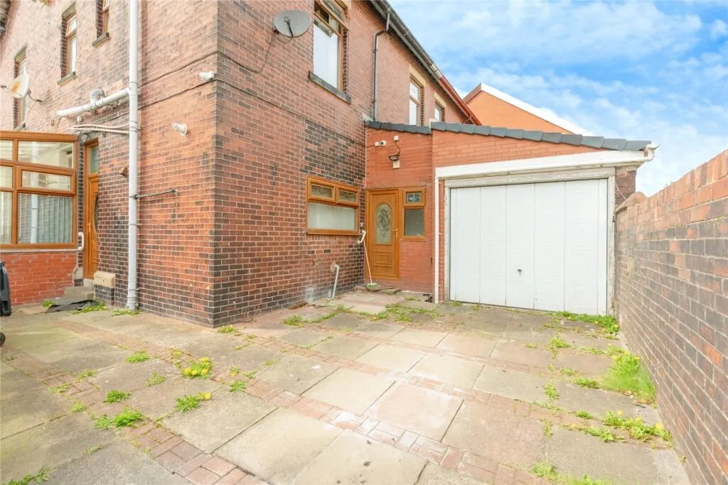 8 bed Semi-Detached