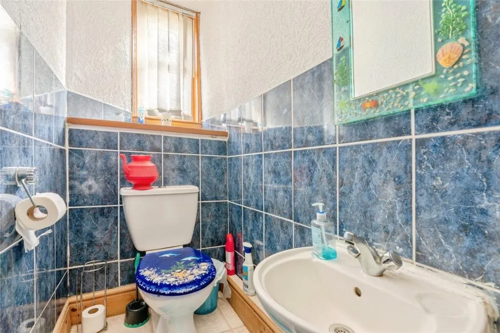 8 bed Semi-Detached