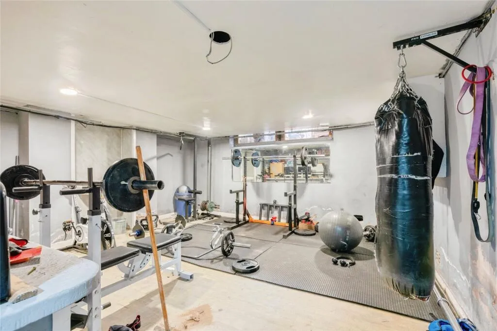 8 bed Semi-Detached