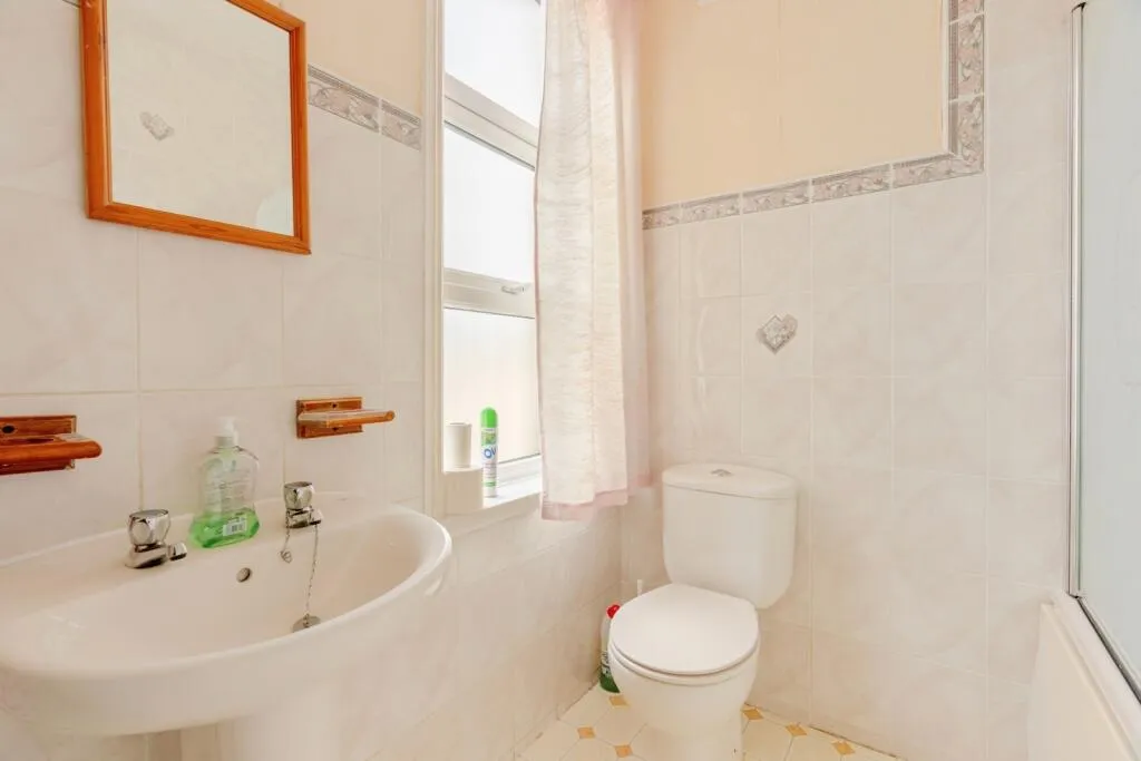 3 bed Terraced