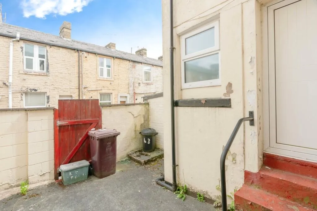 3 bed Terraced