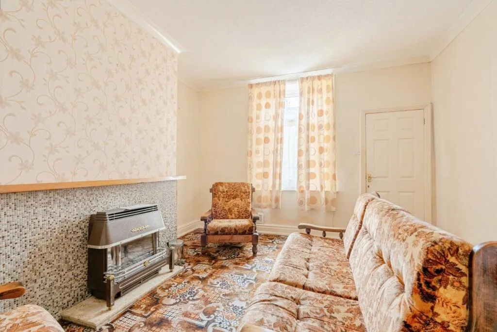 3 bed Terraced