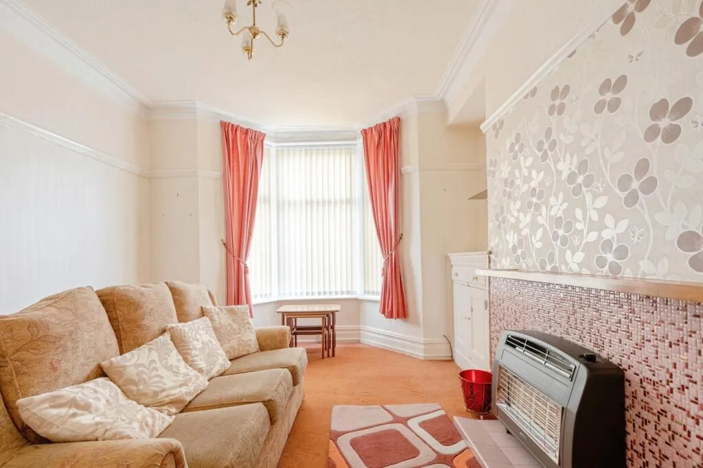 3 bed Terraced