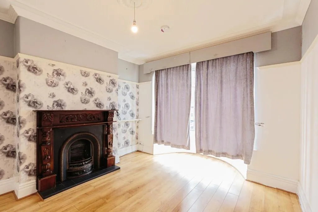 3 bed Terraced