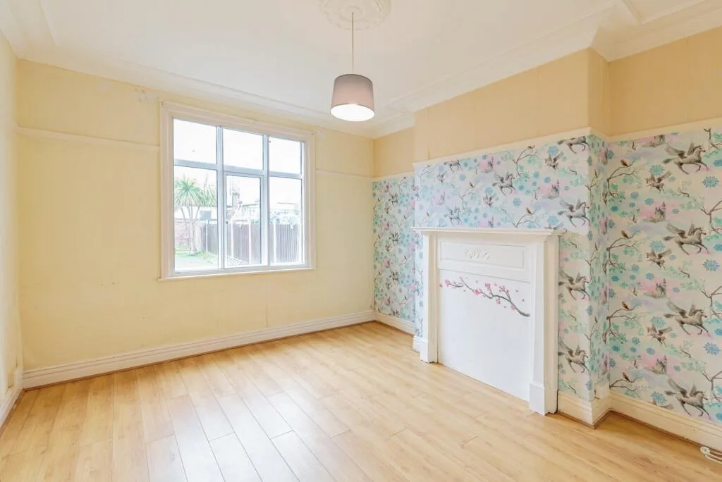 3 bed Terraced
