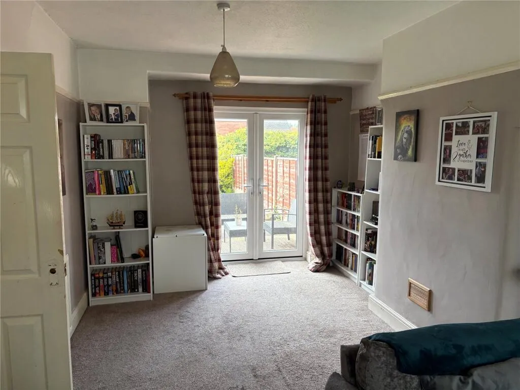 3 bed Semi-Detached