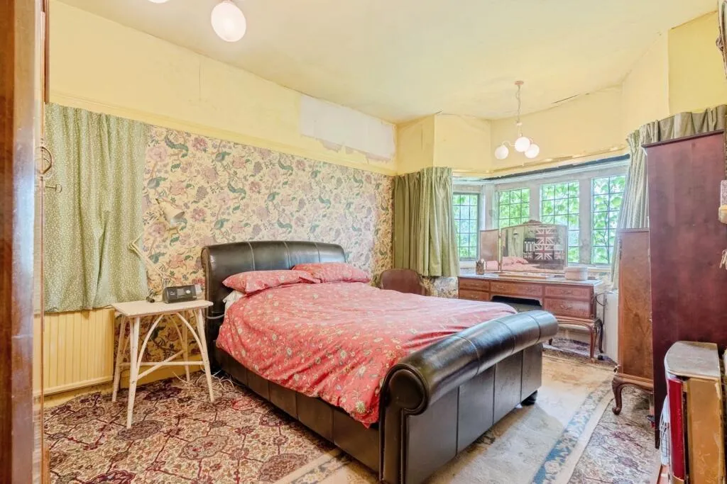 4 bed Detached