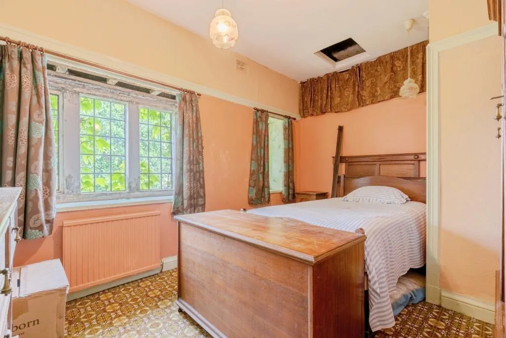 4 bed Detached