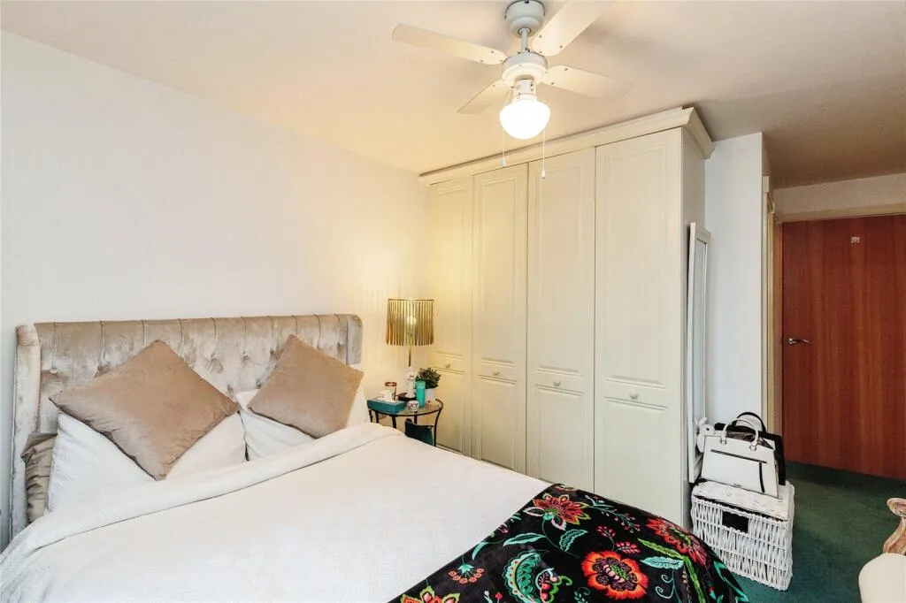 2 bed Apartment