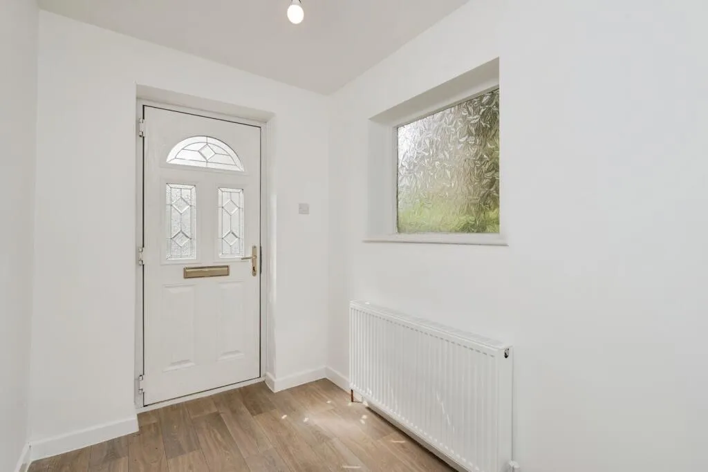 3 bed End of Terrace