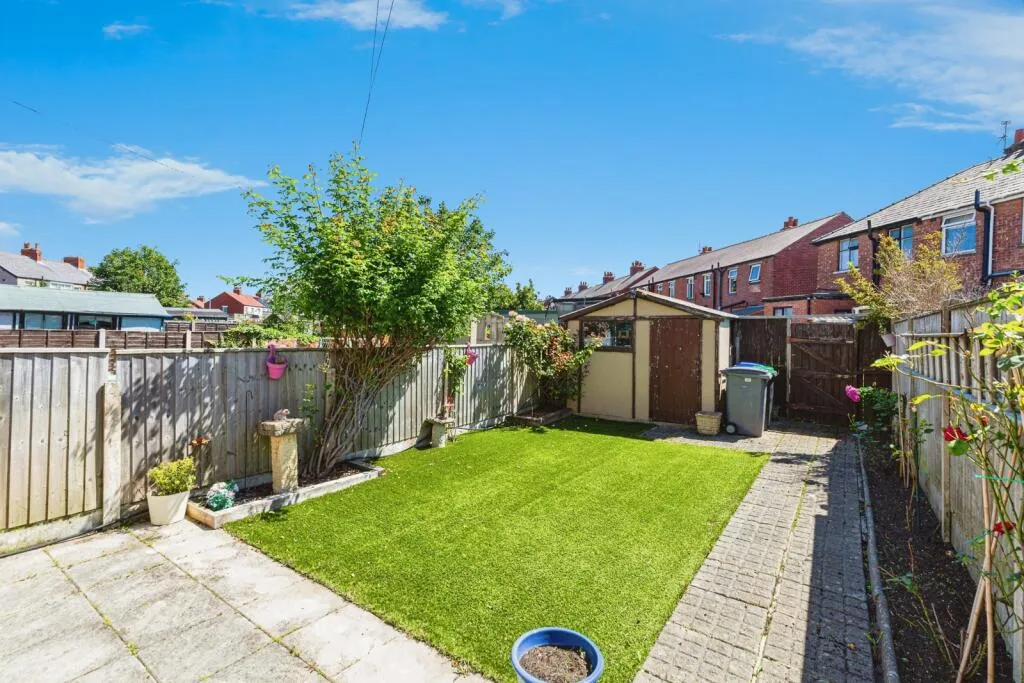 3 bed Terraced