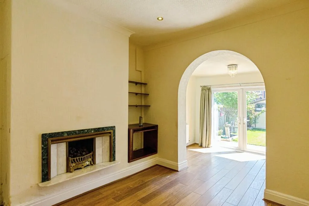3 bed Terraced