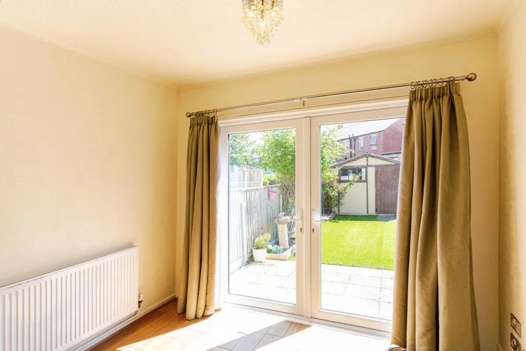 3 bed Terraced
