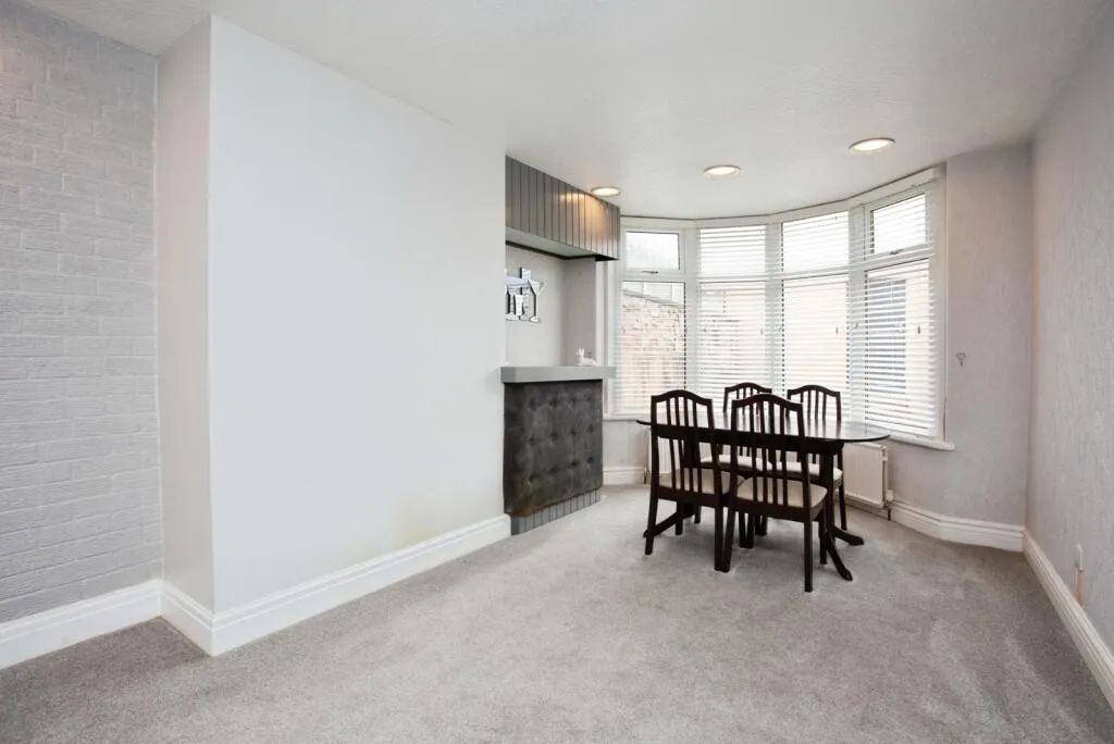 3 bed Terraced