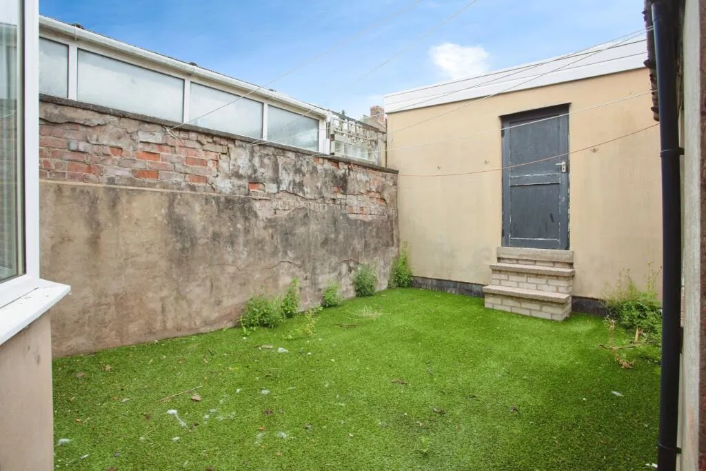 3 bed Terraced