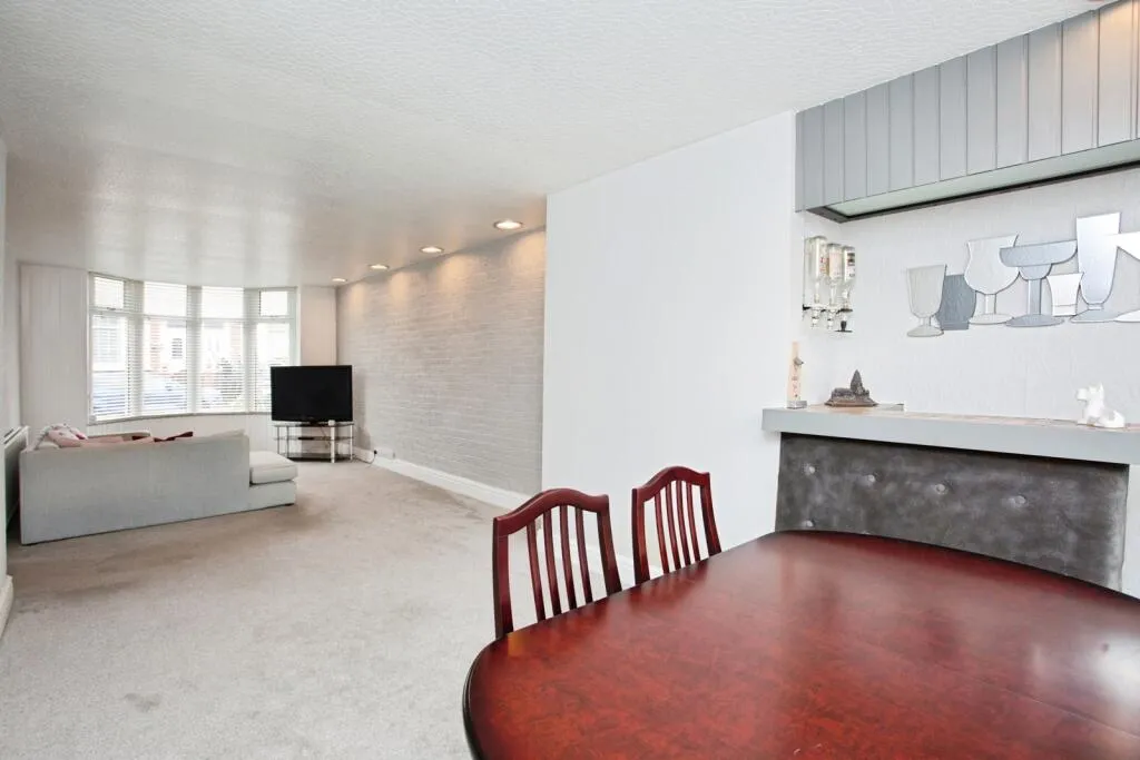 3 bed Terraced