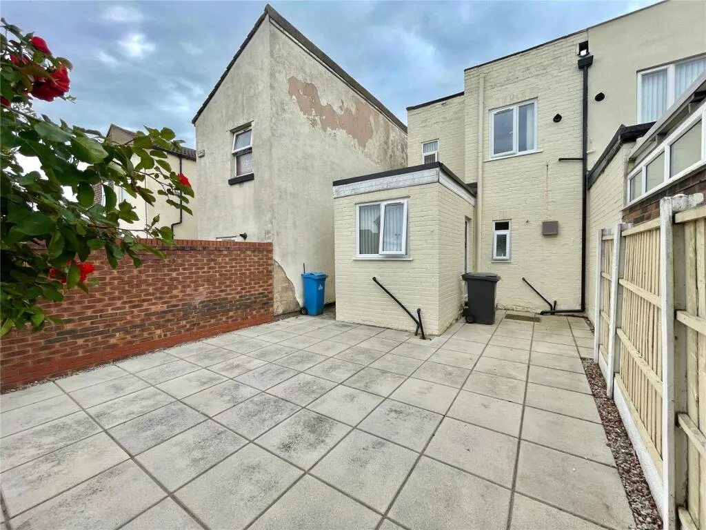 2 bed End of Terrace
