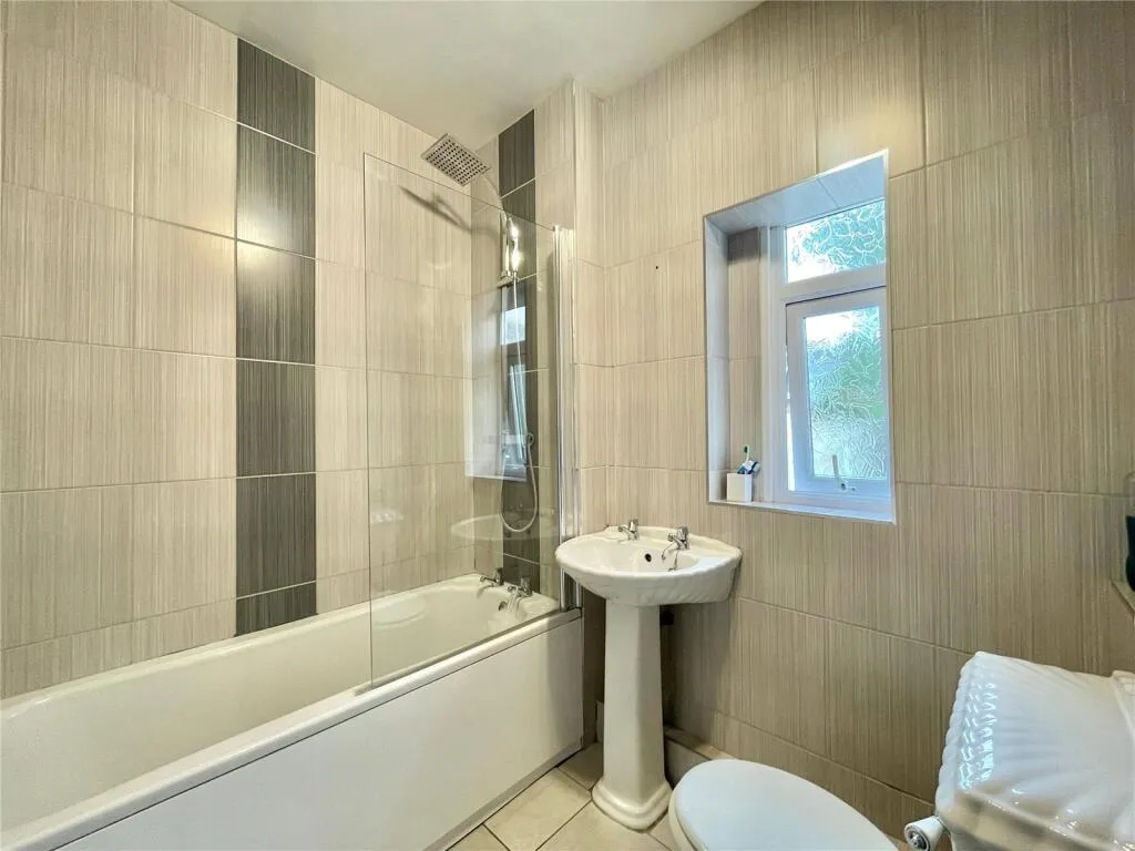 2 bed End of Terrace